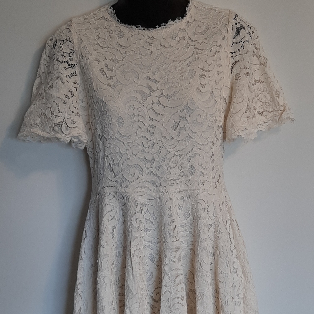 ANFEIOUNA Creamy Lace Overlay Dress Size M